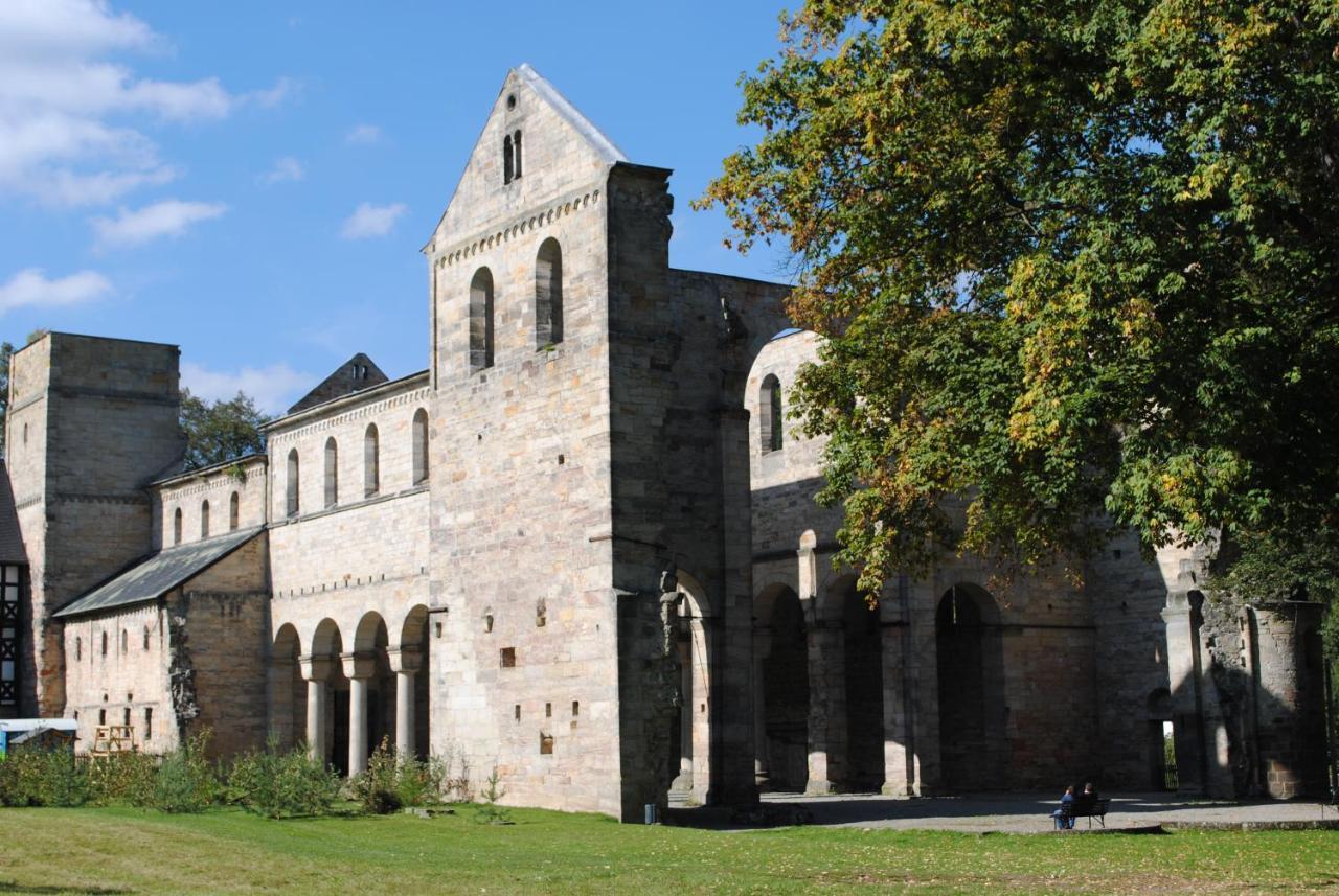 Fewo An Der Klosterruine Paulinzella Mit Kostenfreien Parkplatz Und Wlan 외부 사진