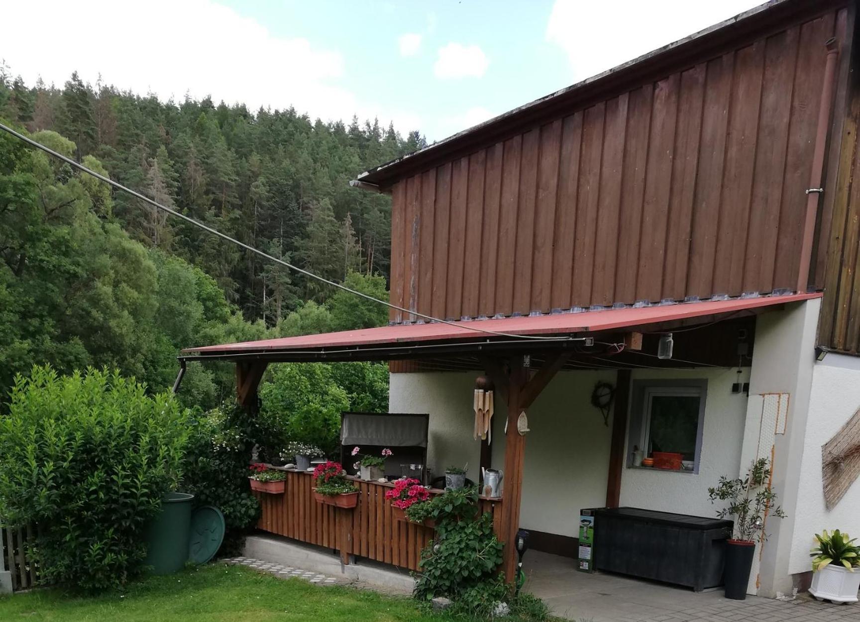 Fewo An Der Klosterruine Paulinzella Mit Kostenfreien Parkplatz Und Wlan 외부 사진